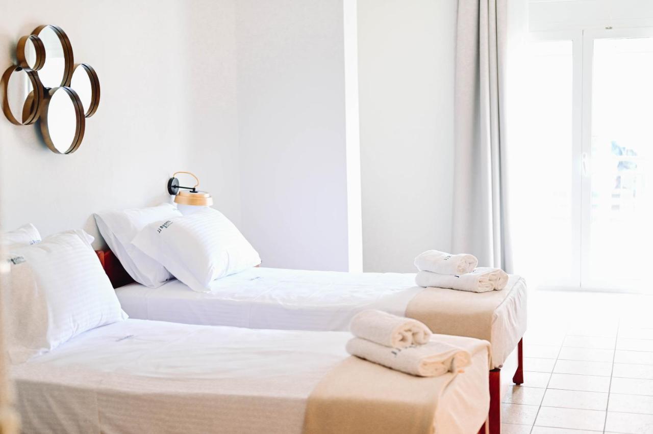 Jj Rooms Luxury Apartments Kallithea  Eksteriør billede